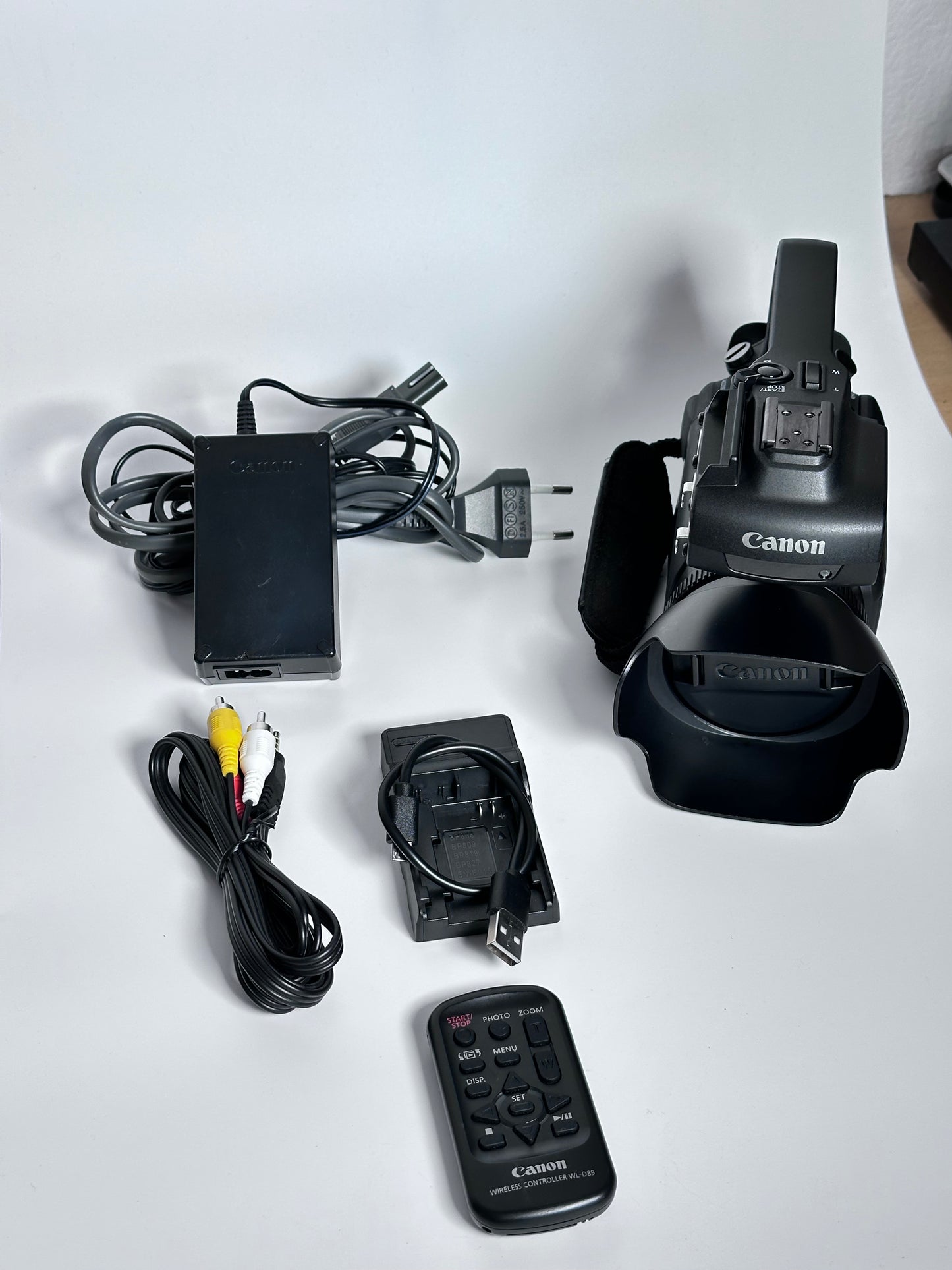 Canon XA10 – Câmara de Vídeo Profissional Full HD