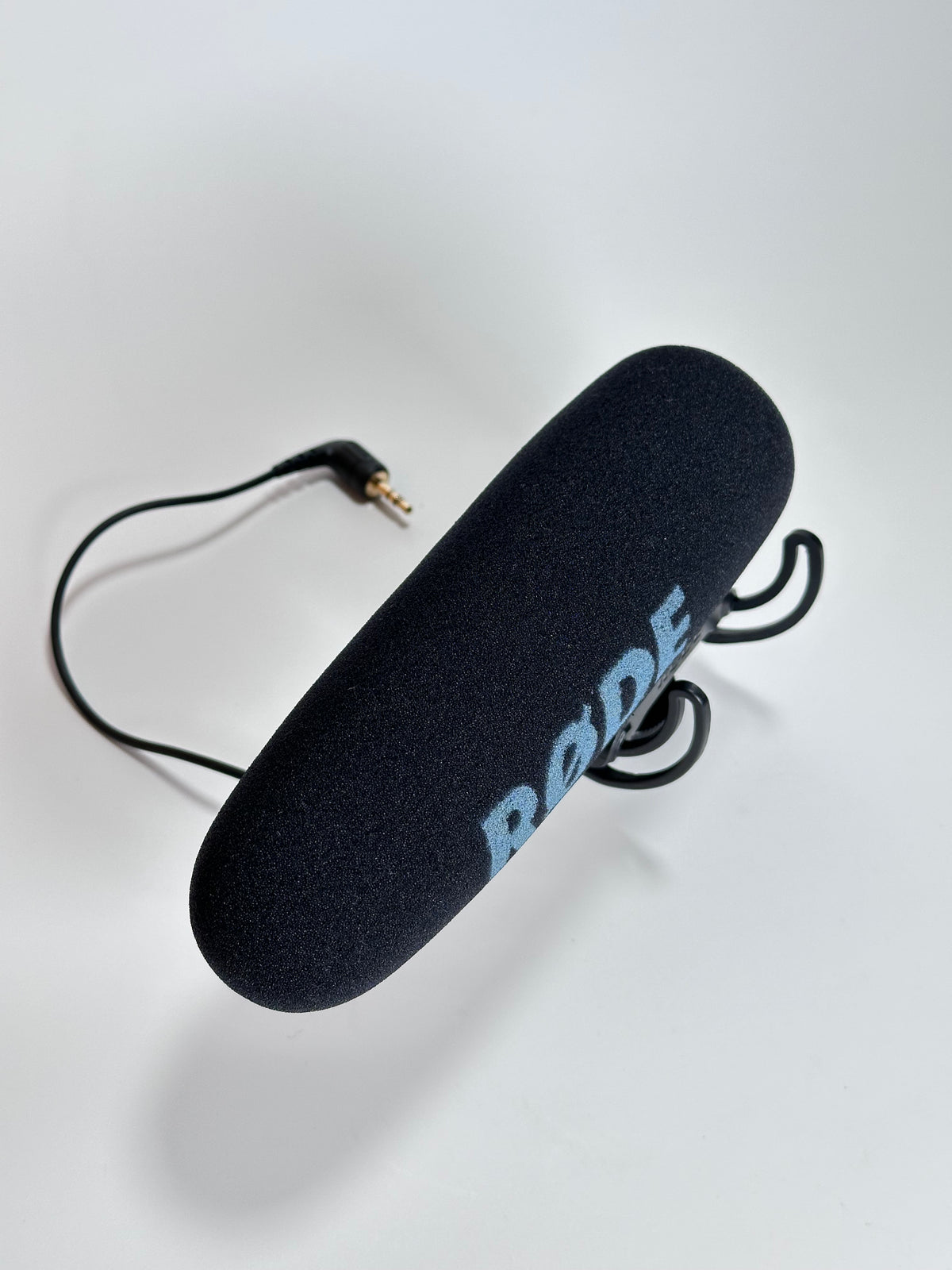 RØDE VideoMic Pro – Microfone Shotgun para Câmara