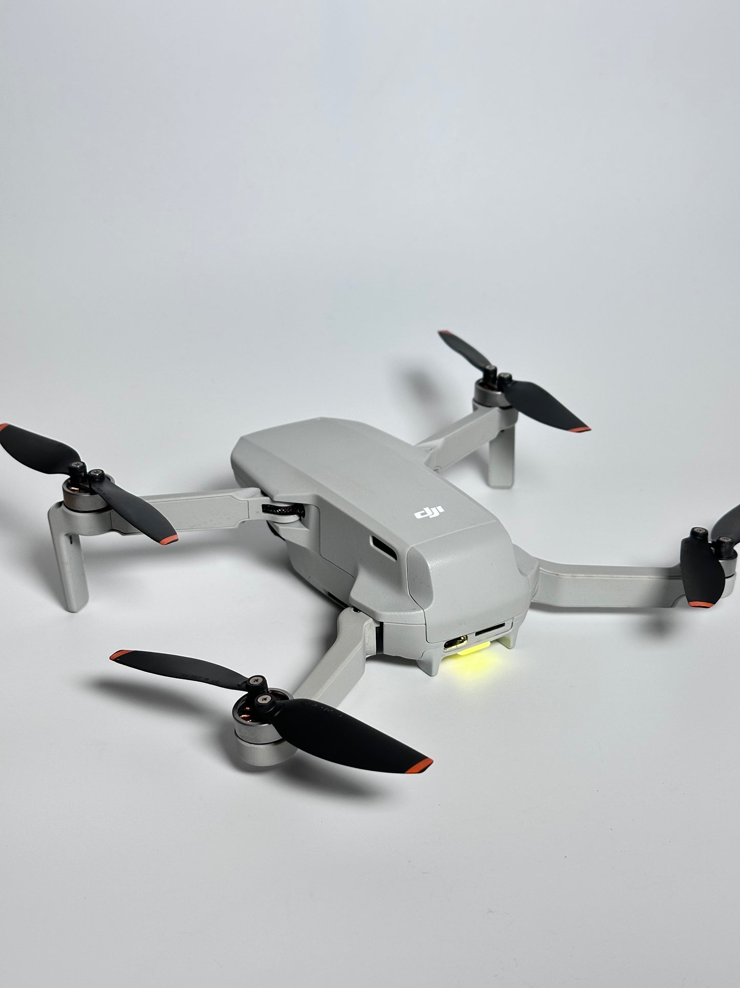 DJI Mini 2 – Drone 4K Ultra Compacto