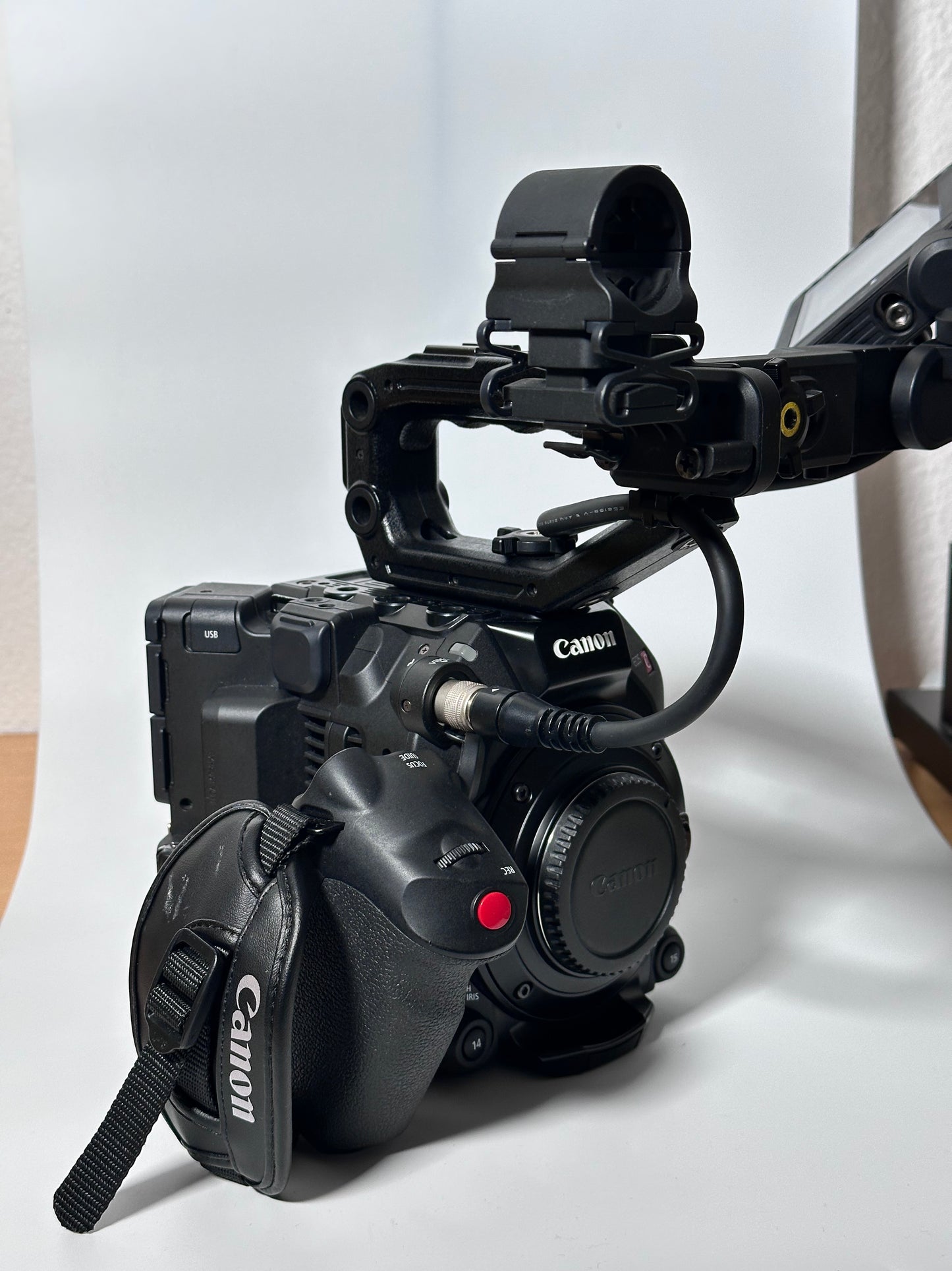 Canon EOS C300 Mark III – Cinema Camera Digital