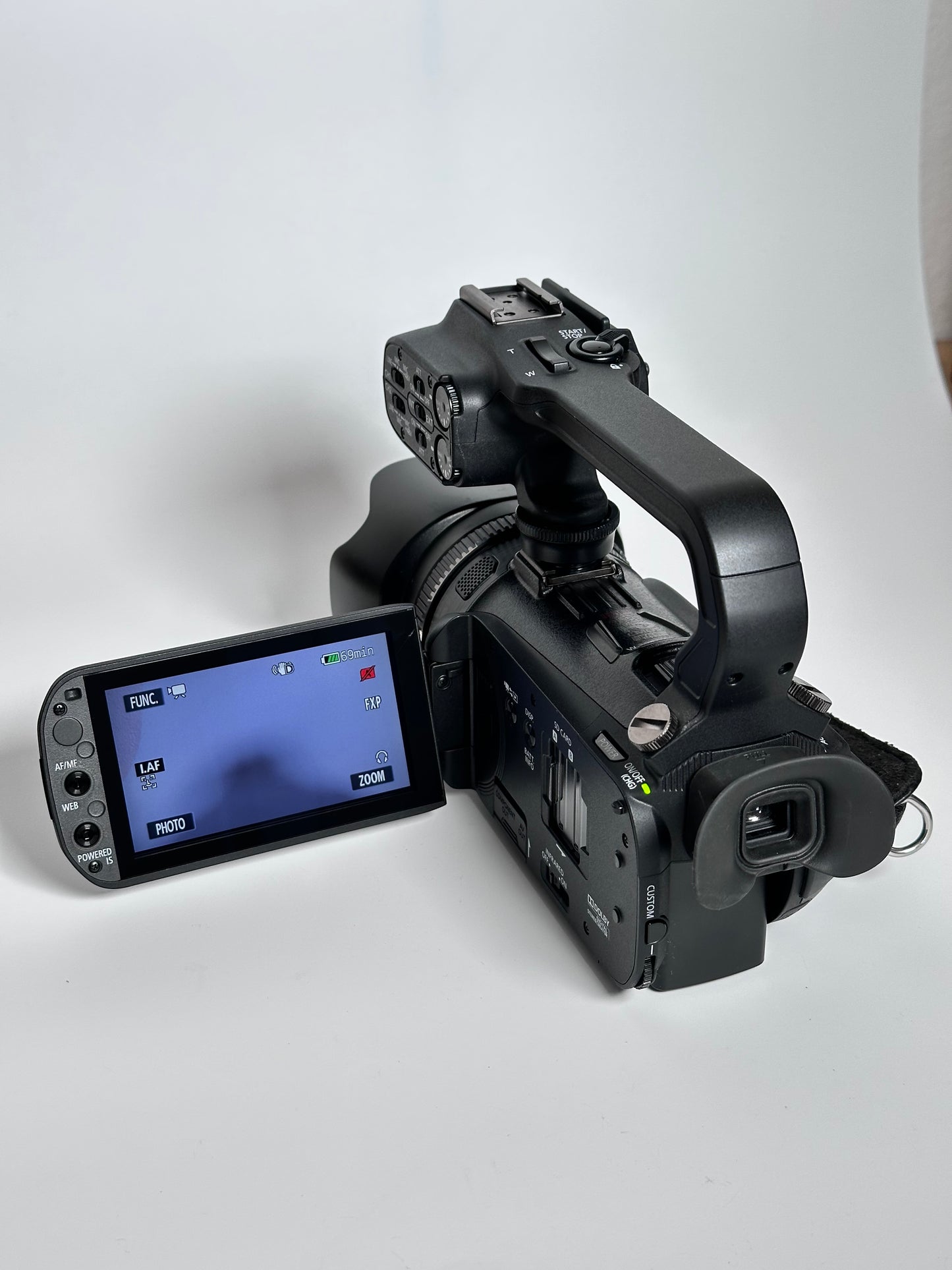 Canon XA10 – Câmara de Vídeo Profissional Full HD