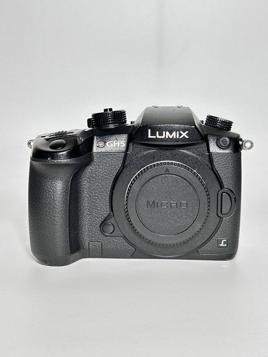 Panasonic Lumix GH5 – Câmara Mirrorless 4K Micro Four Thirds