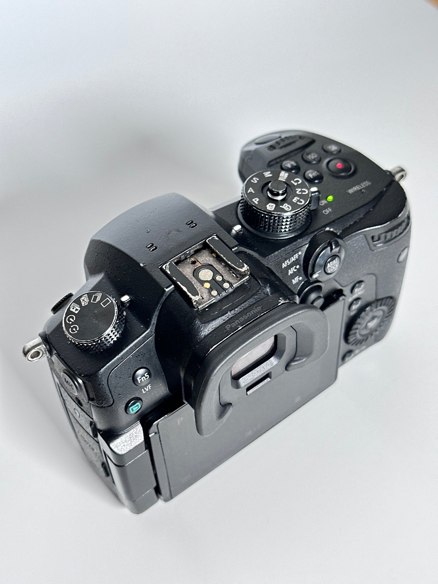 Panasonic Lumix GH5 – Câmara Mirrorless 4K Micro Four Thirds