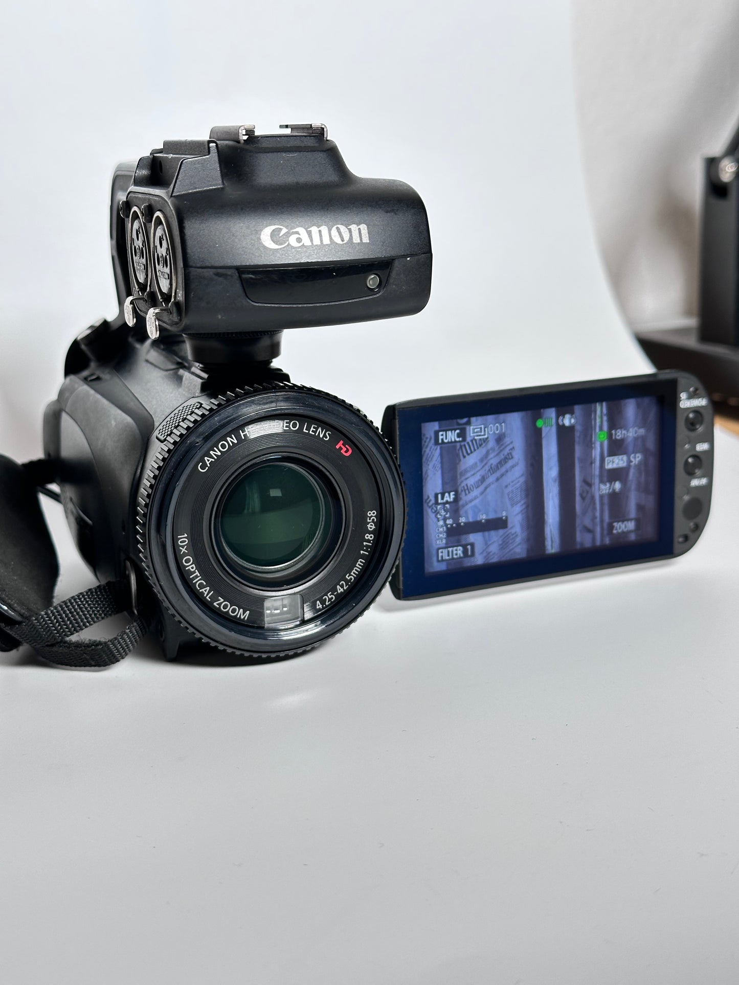 Canon XA10 – Câmara de Vídeo Profissional Full HD